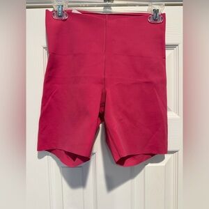 Lululemon Glow Up Athletica Women's Bike Shorts
